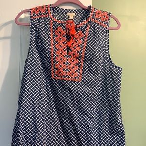Women’s sleeveless top